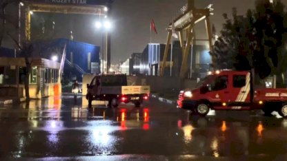 Tuzla'da Gemide Yangın Çıktı