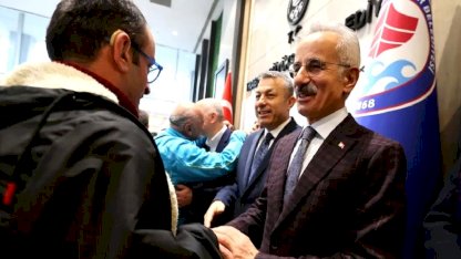 Ulaştırma ve Altyapı Bakanı Uraloğlu, Trabzon'da bayramlaşma töreninde konuştu Açıklaması