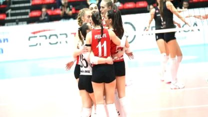 Voleybolda Yarı Final Tamamlandı