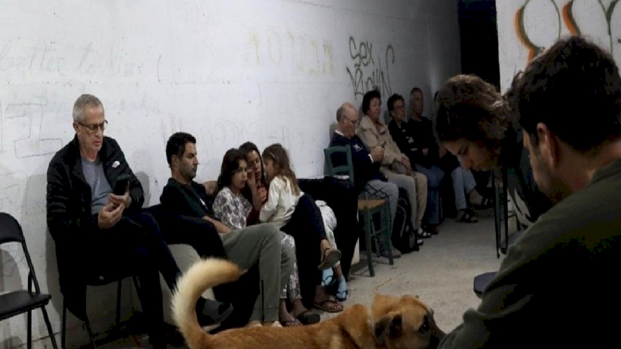 Tel Aviv’de sirenler çaldı, İsrailliler sığınaklara yöneldi