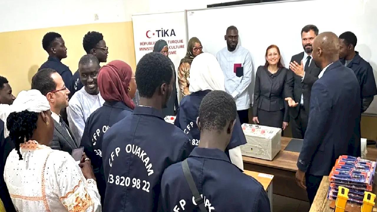 TİKA'dan Dakar'da Elektrik Eğitim Bölümü Açıldı