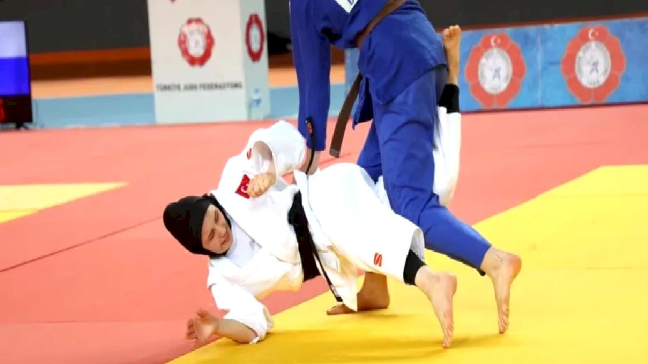 Trabzon’da Judo Şampiyonası nefes kesti