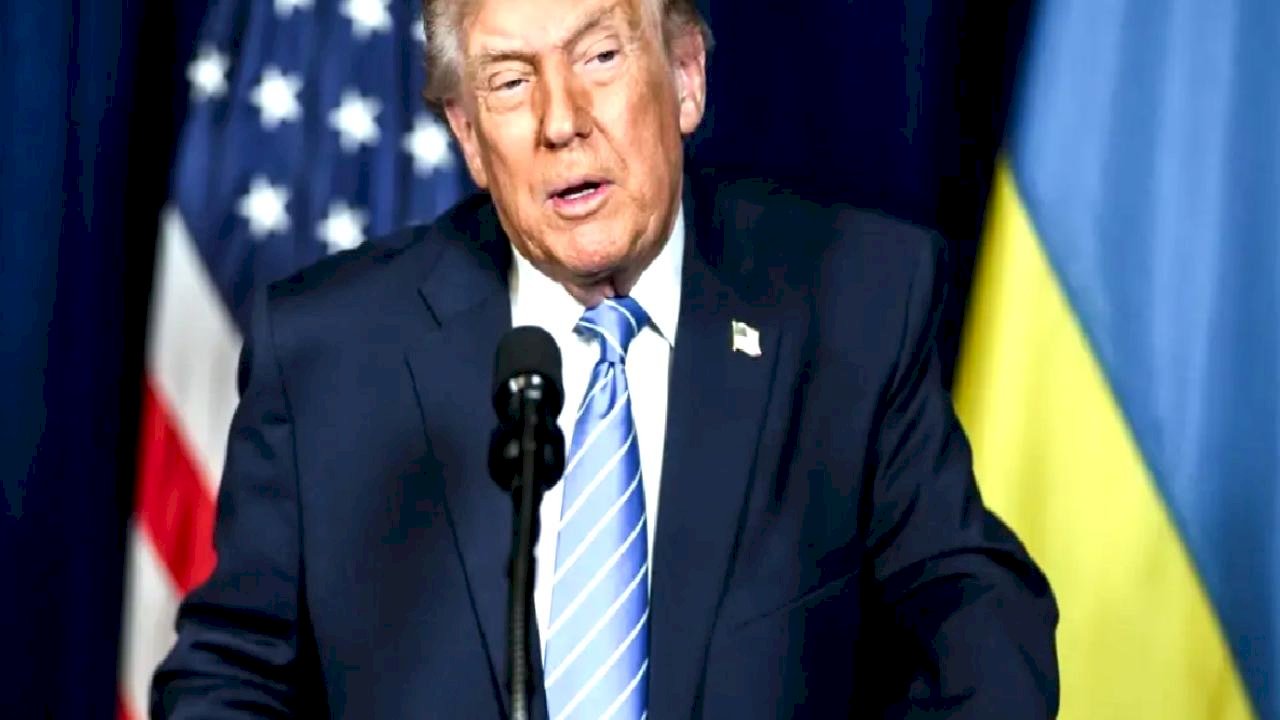 Trump'tan saldırı savunması: İki hafta içinde nükleer silaha sahip olacaklardı