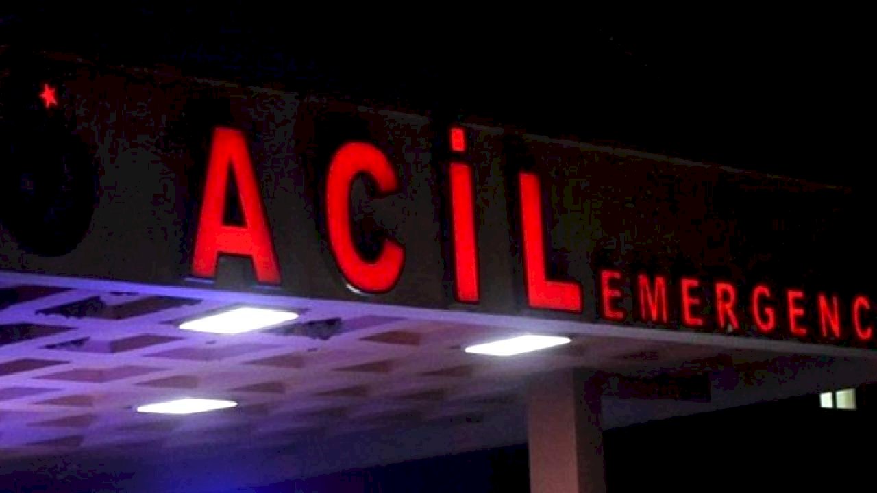 Uşak'ta bıçaklı kavga: 1'i ağır 2 yaralı