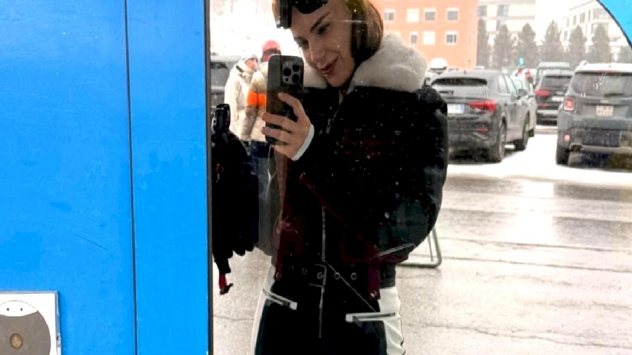 Yağmur Tanrısevsin'in kış tatili! Fotoğraflarını yayınladı