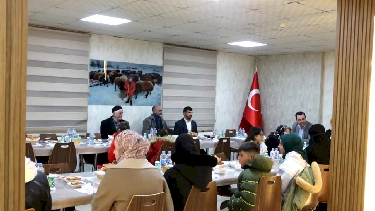 Yetim ve Öksüz Çocuklara İftar Programı