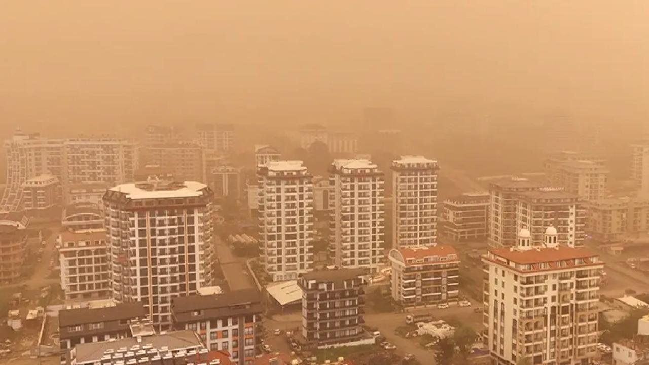 13 ilde çöl tozu alarmı