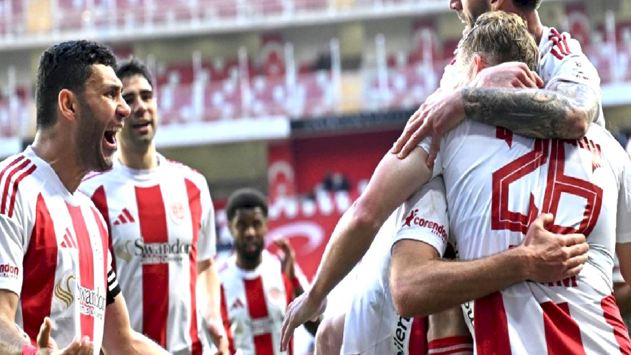 6 puanlık maçta Antalyaspor 3 golle kazandı