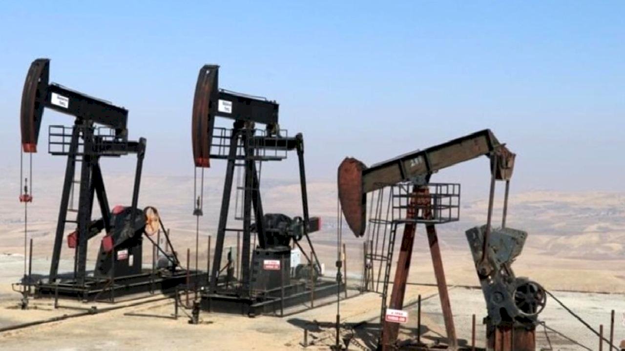 ABD'nin ticari ham petrol stokları 900 bin varil azaldı