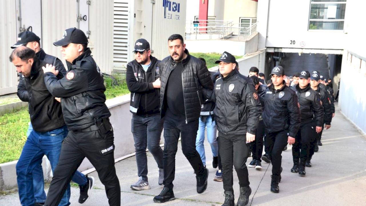 Adana merkezli 8 ilde 'Bayğaralar suç örgütüne operasyonda 287 şüpheli adliyede