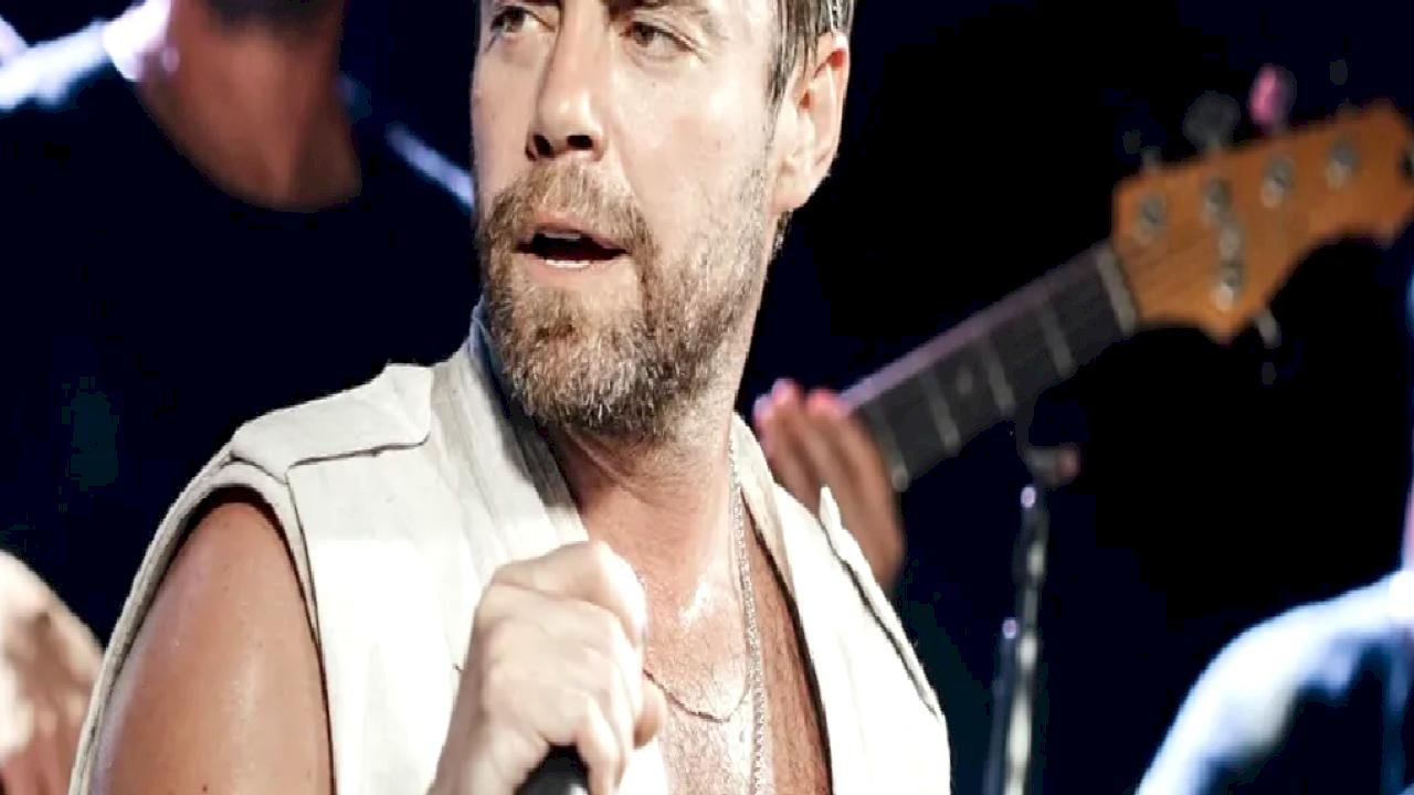 Alaçatı Ot Festivali'nde yıldız yağmuru... Berkay, Simge ve Murat Dalkılıç bu festivalde