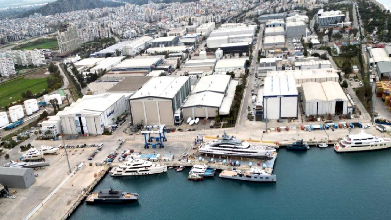 Antalya Serbest Bölge'de İhracat Artıyor