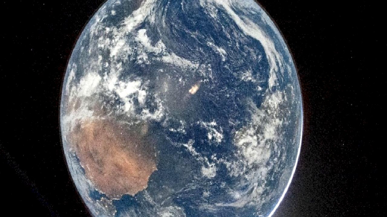 Ay'a doğru yola çıkan Artemis II'den çekildi: Dünya'nın uzaydan görüntüsü