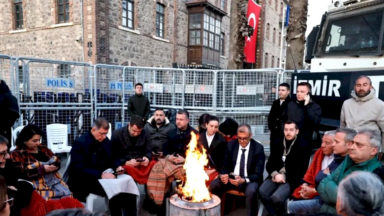 Başkan Tugay: Tek başıma da olsam devam edeceğim