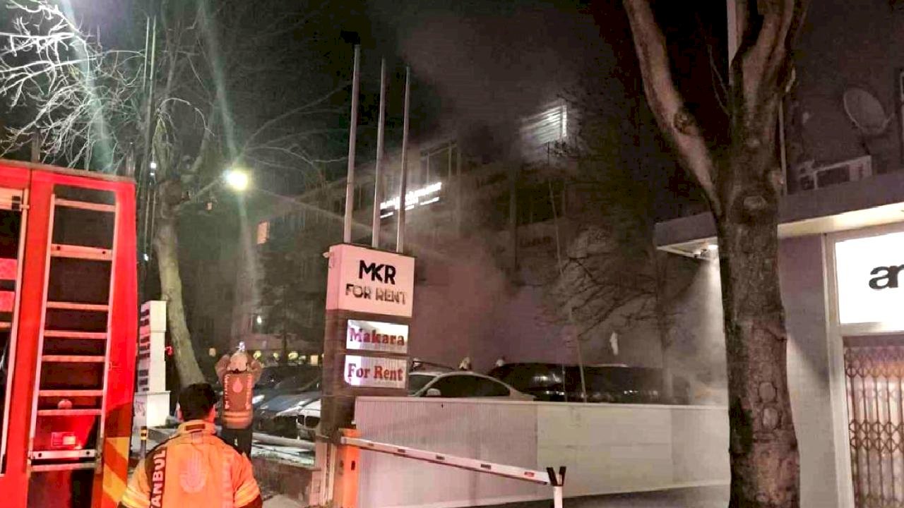 Beşiktaş'ta Araç Yangını: Kundaklama Şüphesi