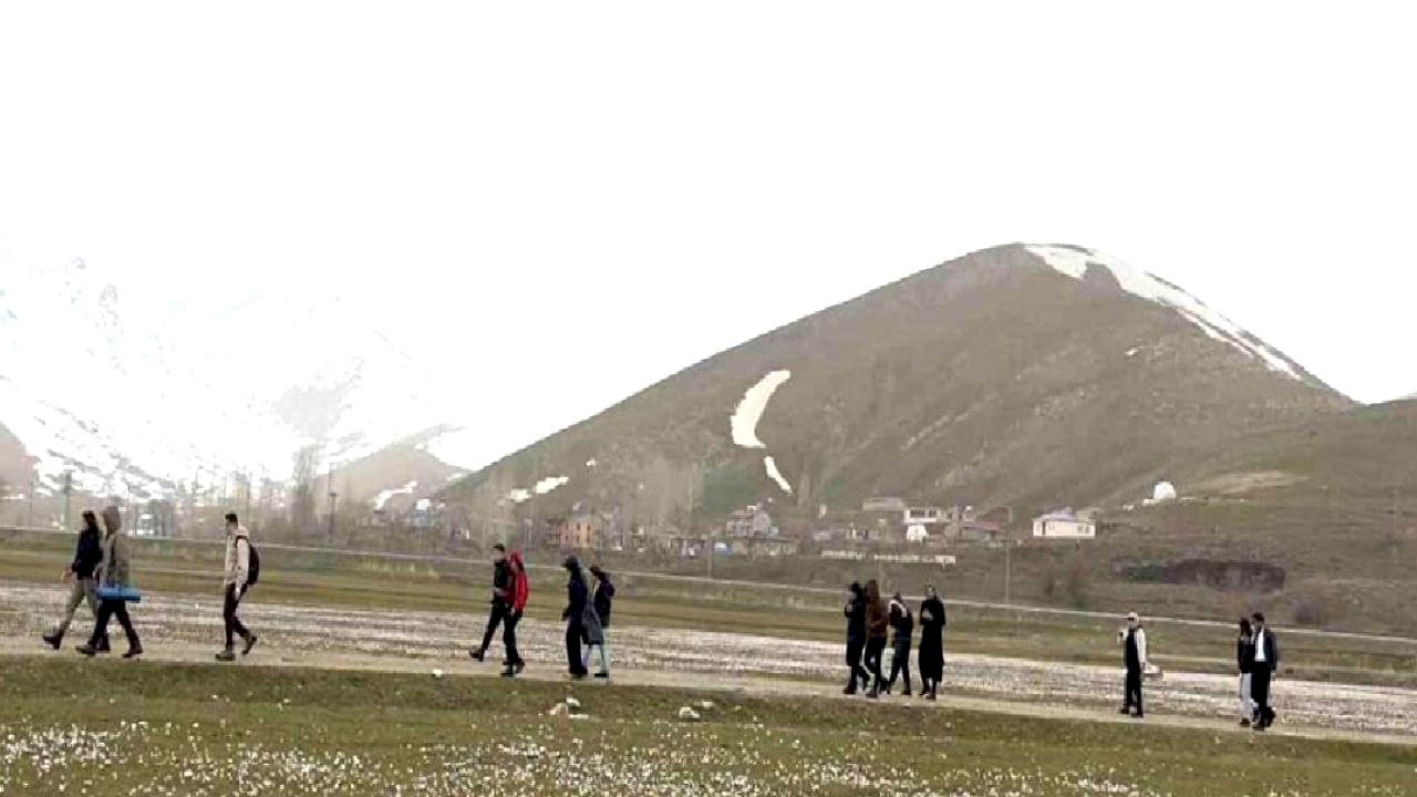 BEÜ'den Güzeldere Vadisi'nde Doğa Yürüyüşü