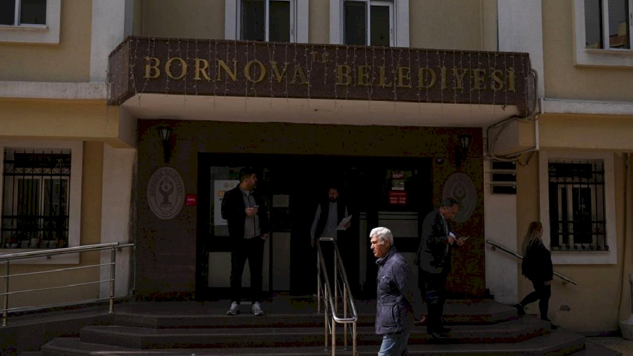 Bornova Belediyesi'nde Gözaltılar