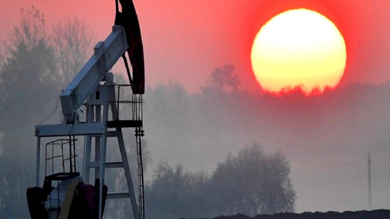 Brent petrol varil fiyatı yüzde 2,1 artışla 101,19 dolara çıktı