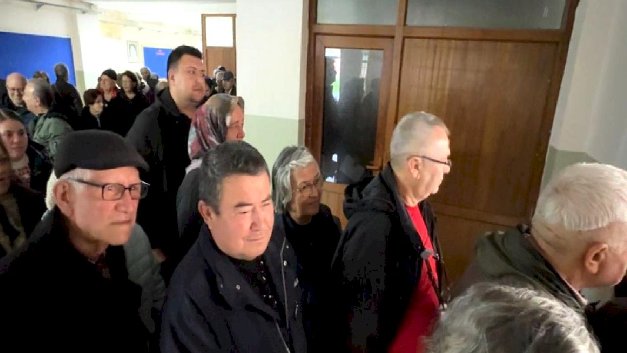 Bulgaristan Seçimleri İçin Oy Verme İşlemi Başladı