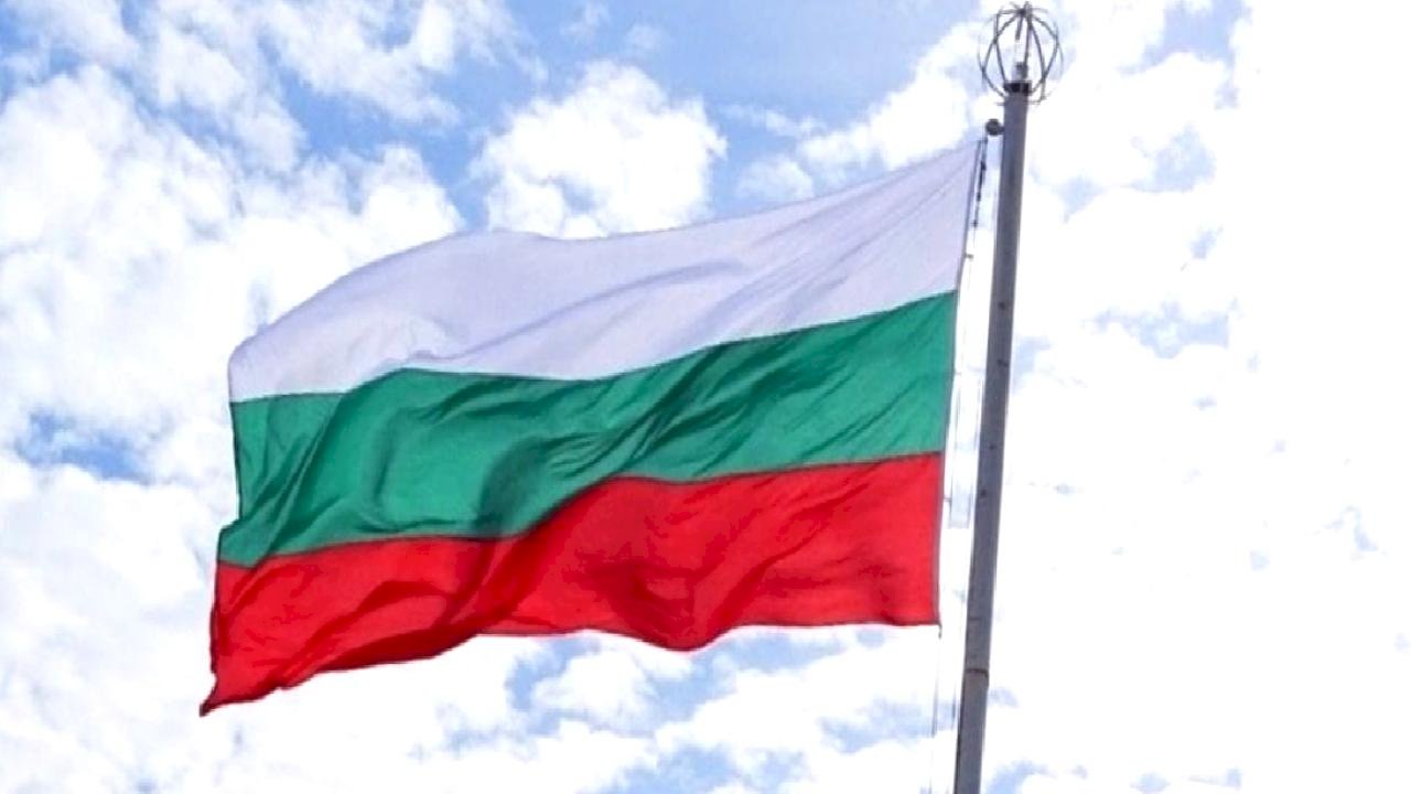 Bulgaristan'da 'oy satın alma' operasyonu: 1 milyon euro ele geçirildi