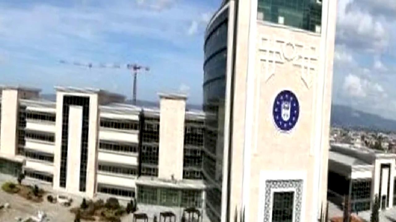 Bursa Büyükşehir'de olağanüstü önlemler... Ödemeler durduruldu, izinler iptal edildi