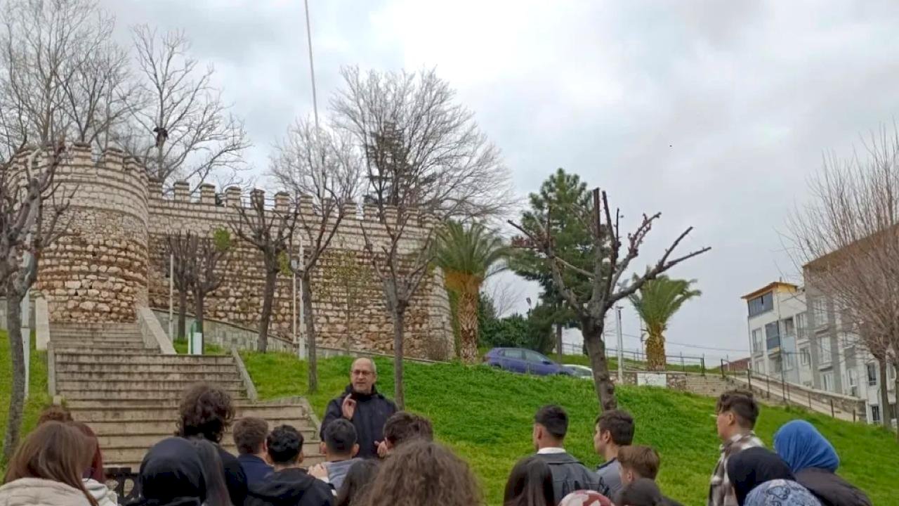 Bursa Yıldırımlı gençler fetih yolunda