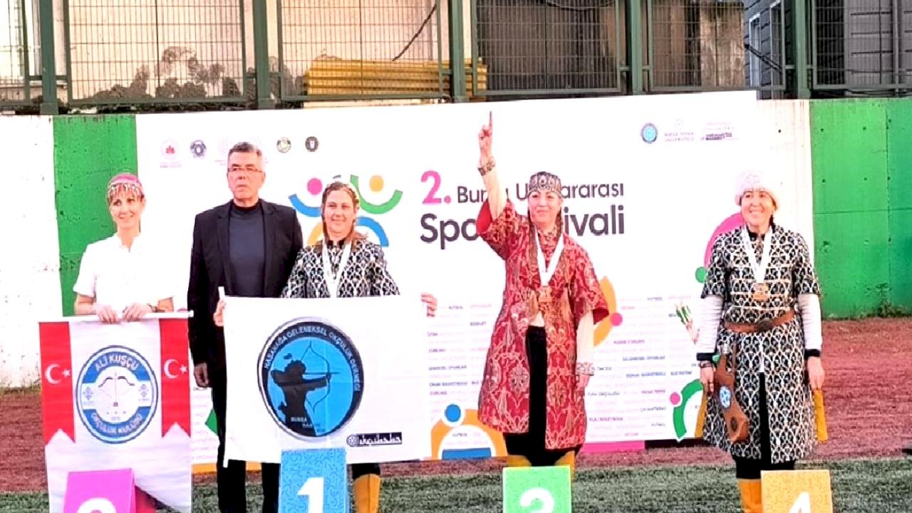 Bursa'da Geleneksel Okçuluk Yarışması