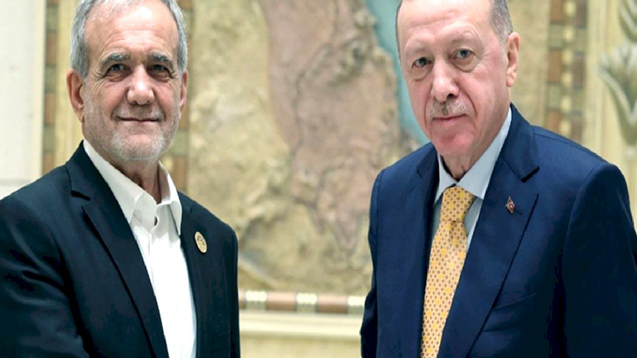 Cumhurbaşkanı Erdoğan ile Pezeşkiyan ateşkesi görüştü