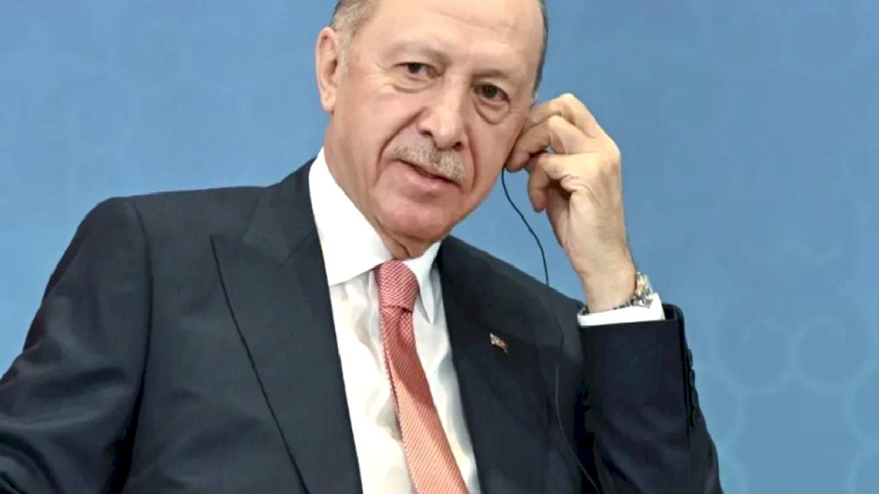 Cumhurbaşkanı Erdoğan’dan Macaristan’ın Başbakanı Magyar’a tebrik telefonu