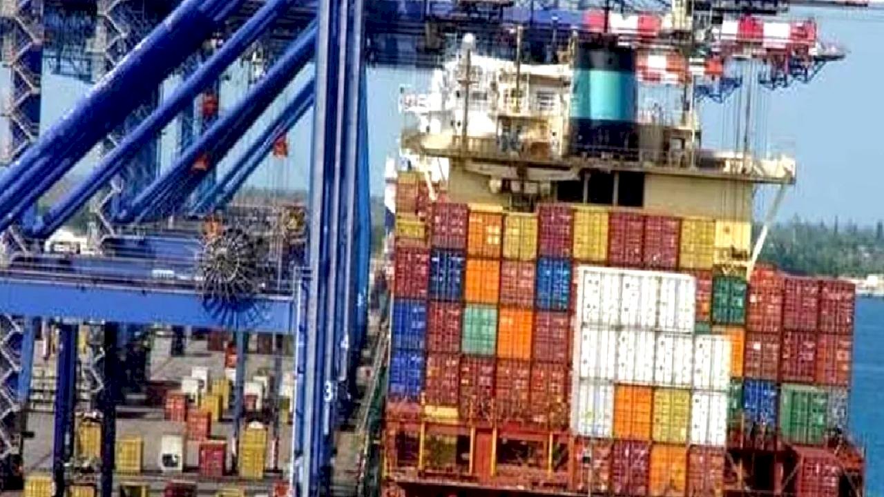 Dış ticarette ihracat birim değeri artarken miktar azaldı