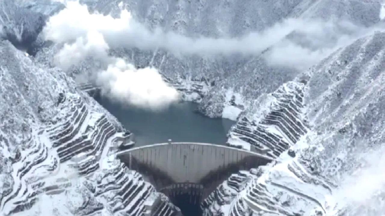 DSİ: Deriner Barajı 2025’te rekor elektrik üretti