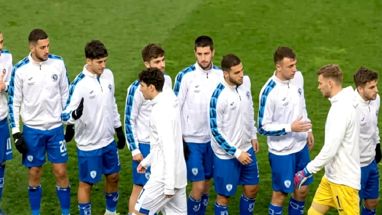 Dünyada ses getiren protesto! İsrailli oyuncuların elini sıkmadılar