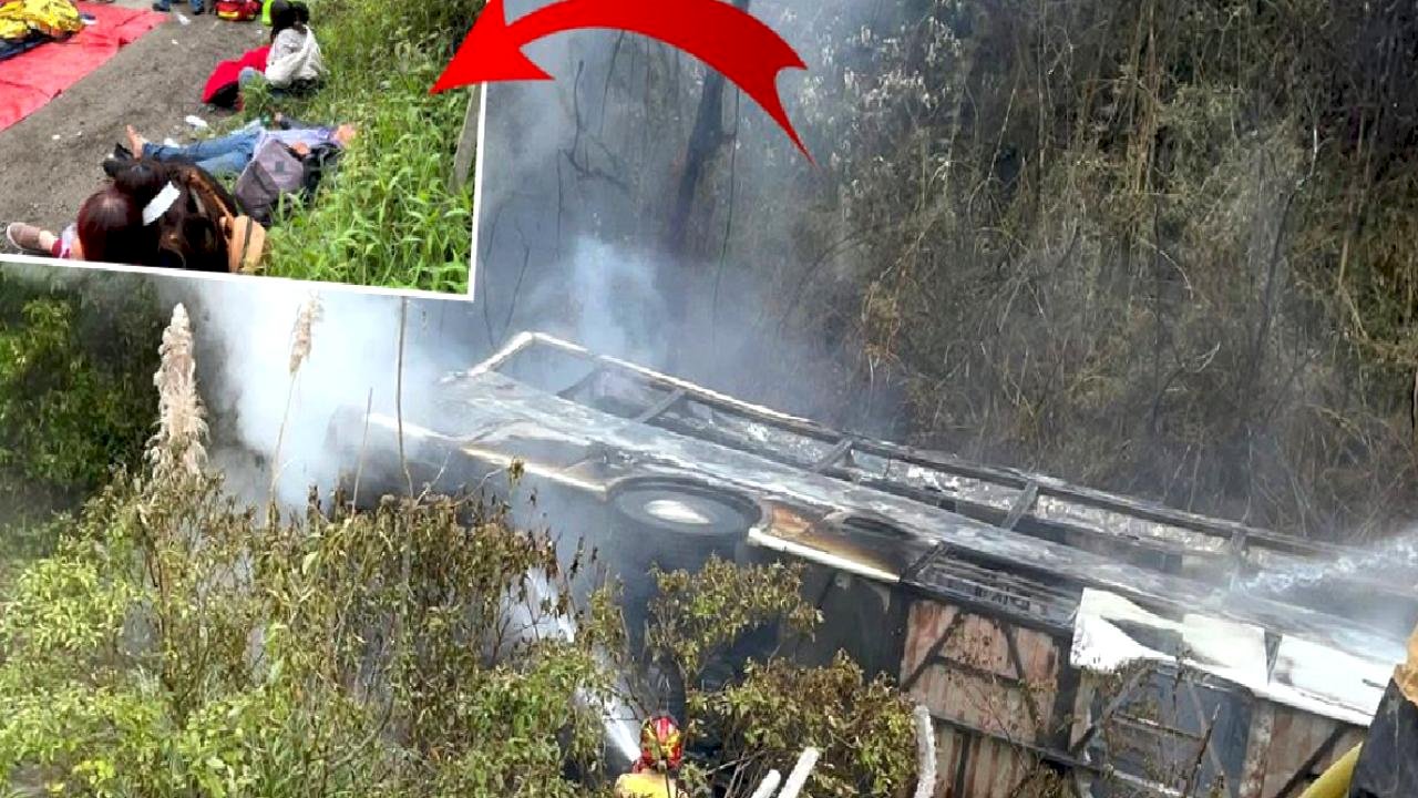 Ekvador'da Otobüs Uçuruma Yuvarlandı