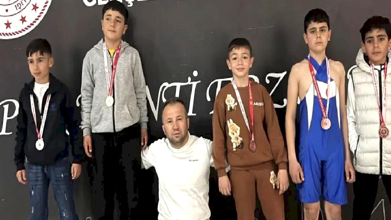 Erzurum Pasinler’de güreşin kalbi atıyor