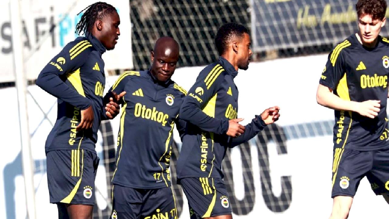 Fenerbahçe Beşiktaş Derbisine Hazırlanıyor