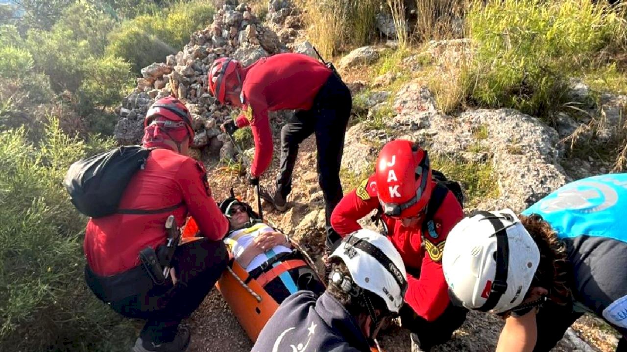Fethiye'de Yürüyüşte Mahsur Kalan Kadın Kurtarıldı