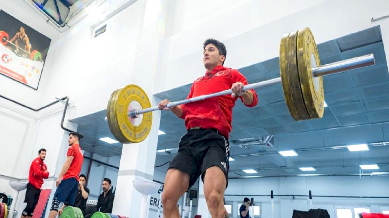 Furkan Özbek Avrupa Şampiyonası'nda Hedef Rekor