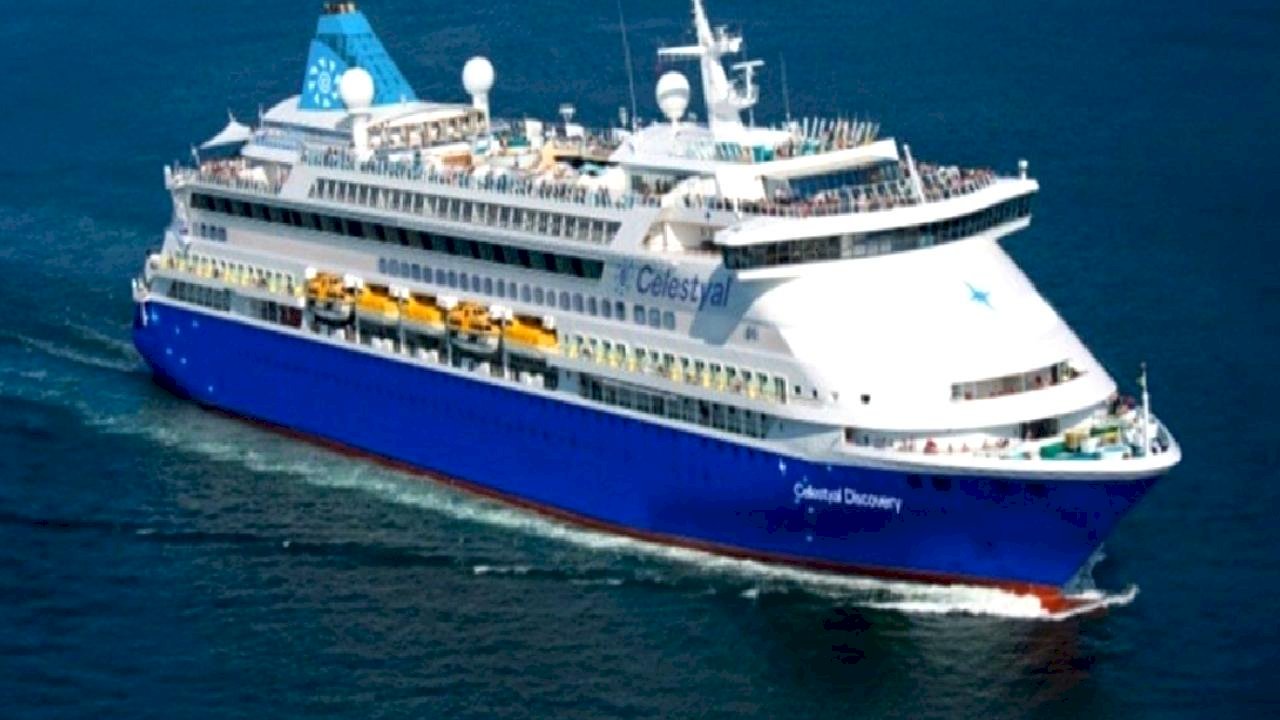 Hürmüz’de 47 günlük sessizlik bozuldu: İlk yolcu gemisi geçiş yaptı