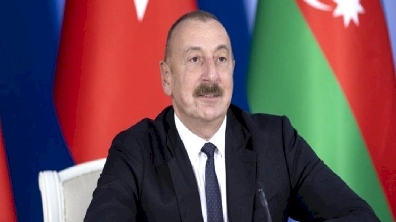 İlham Aliyev'den İran'a destek mesajı: Birbirimizin yanında olmaya devam edeceğiz
