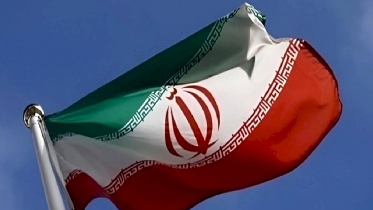 İran: Silahlı Kuvvetler'in eli tetikte