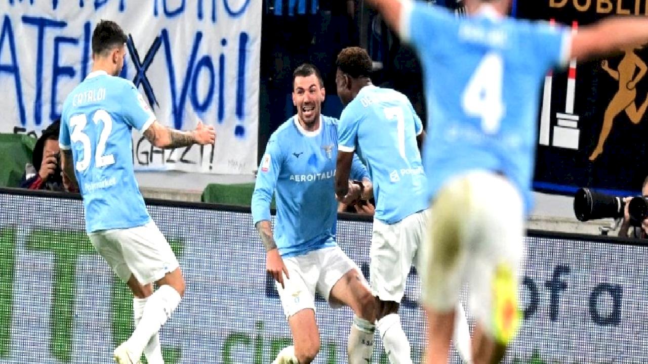 İtalya Kupası'nda Lazio, Inter'in finaldeki rakibi oldu