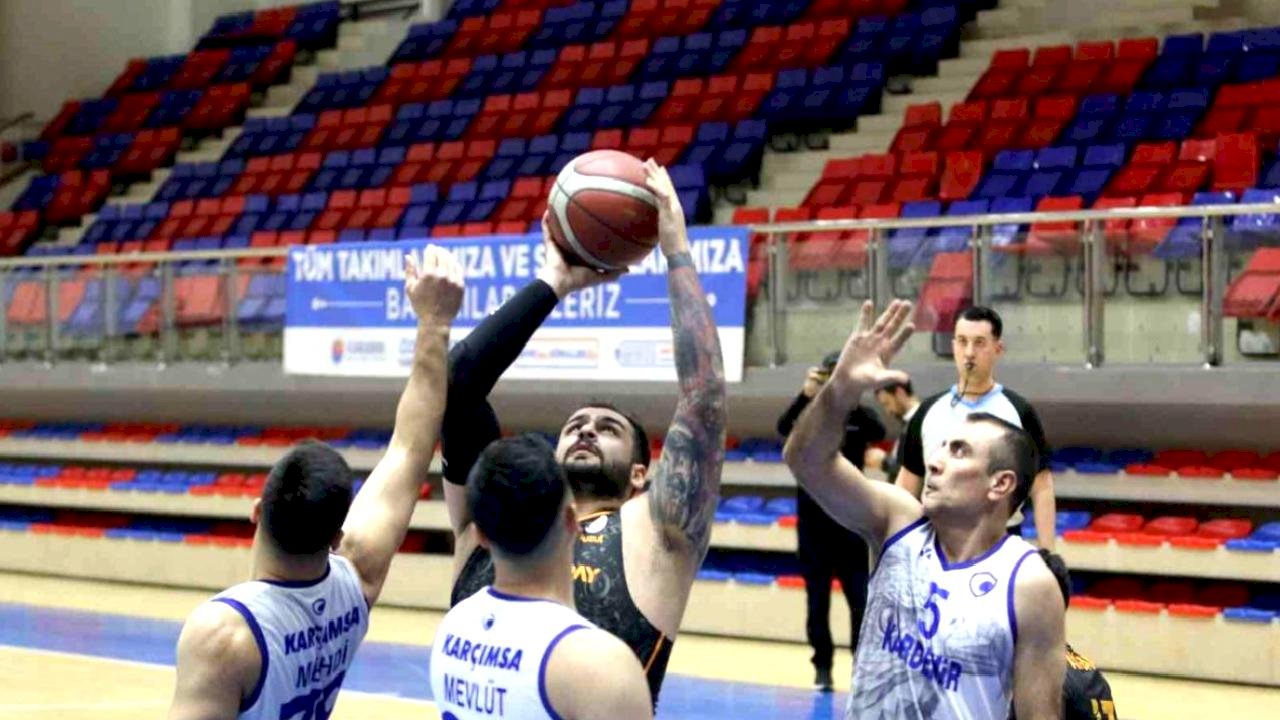 Karabük, Galatasaray'a Yenildi