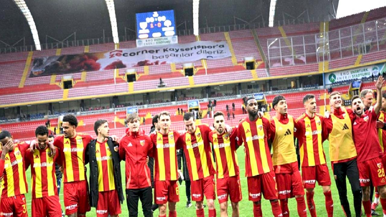 Kayserispor'un Fenerbahçe maçı için satışa çıkardığı biletlerin fiyatı tepki çekti