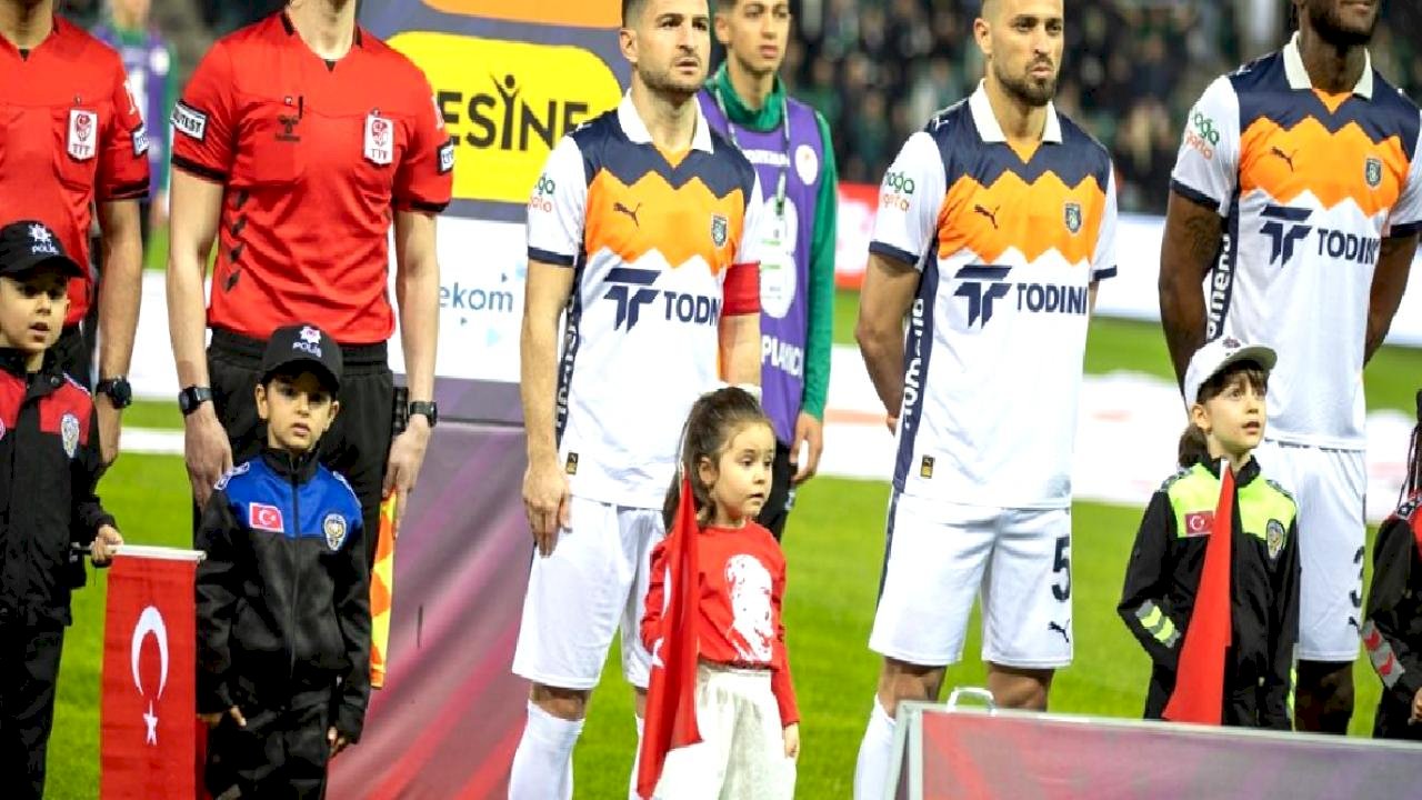 Kocaelispor ve RAMS Başakşehir Maçında Gol Yok