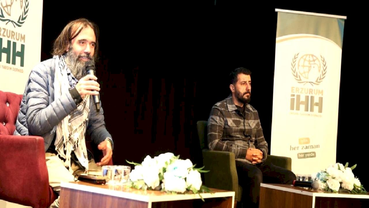 Küresel Sumud Filosu aktivistleri "Özgürlük ve Sumud Filosu Akdeniz'e Açılıyor" programında konuştu