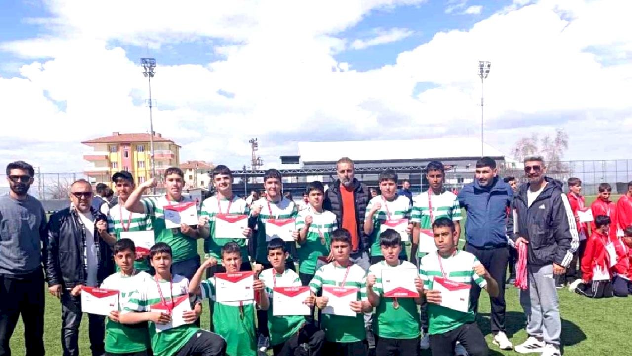 Malatya'da Kriket Bölge Şampiyonası Tamamlandı