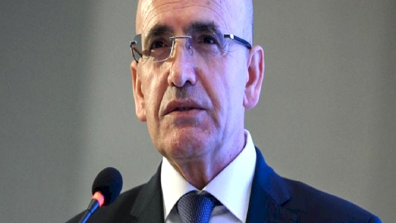 Mehmet Şimşek: Türkiye sadece istikrar adası değil, üretim ve hizmet üssü