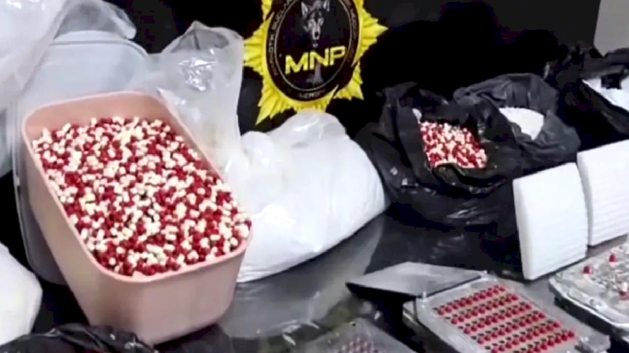 Mersin’de tonlarca sentetik ecza hammaddesi ele geçirildi