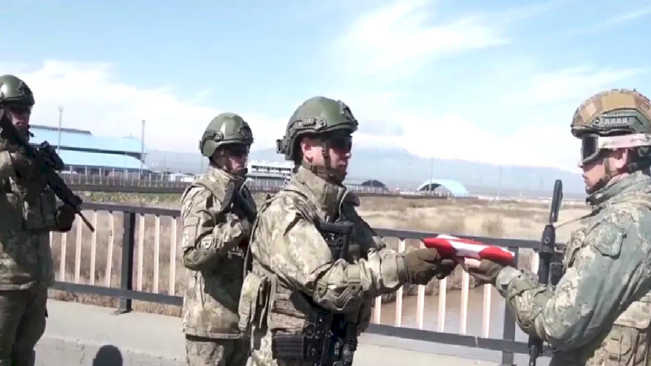 Nahçıvan askerleri tatbikat için Türkiye’de