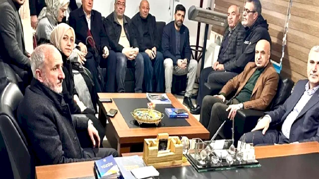 Nazım Çiftçi'den Patnos’ta AK Parti Teşkilatına ziyaret